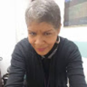 Meet your Posher, Iris